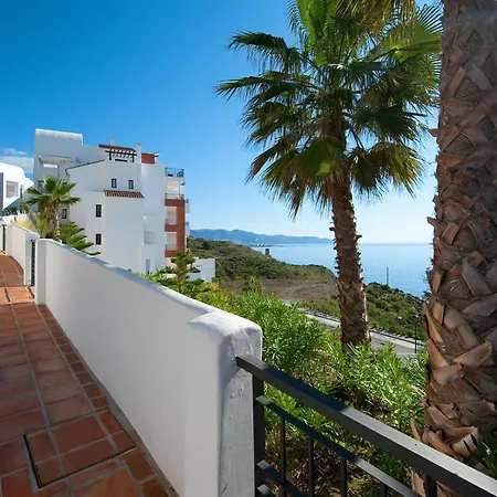 Frontal View By Interhome Apartman *